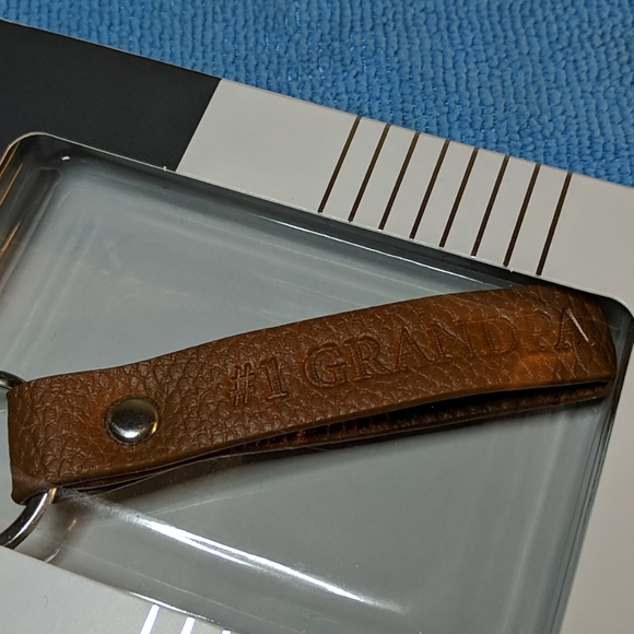 Keychain - Picture 3 of 8